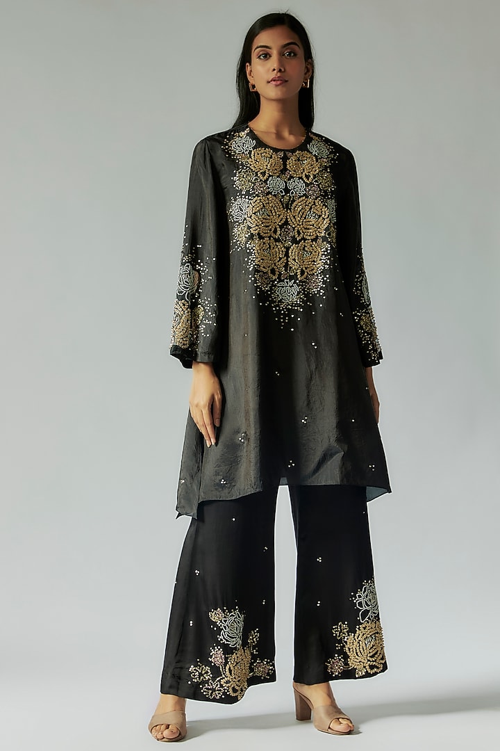 Black Viscose Silk Floral Embroidered Kurta Set by One not two at Pernia's Pop Up Shop