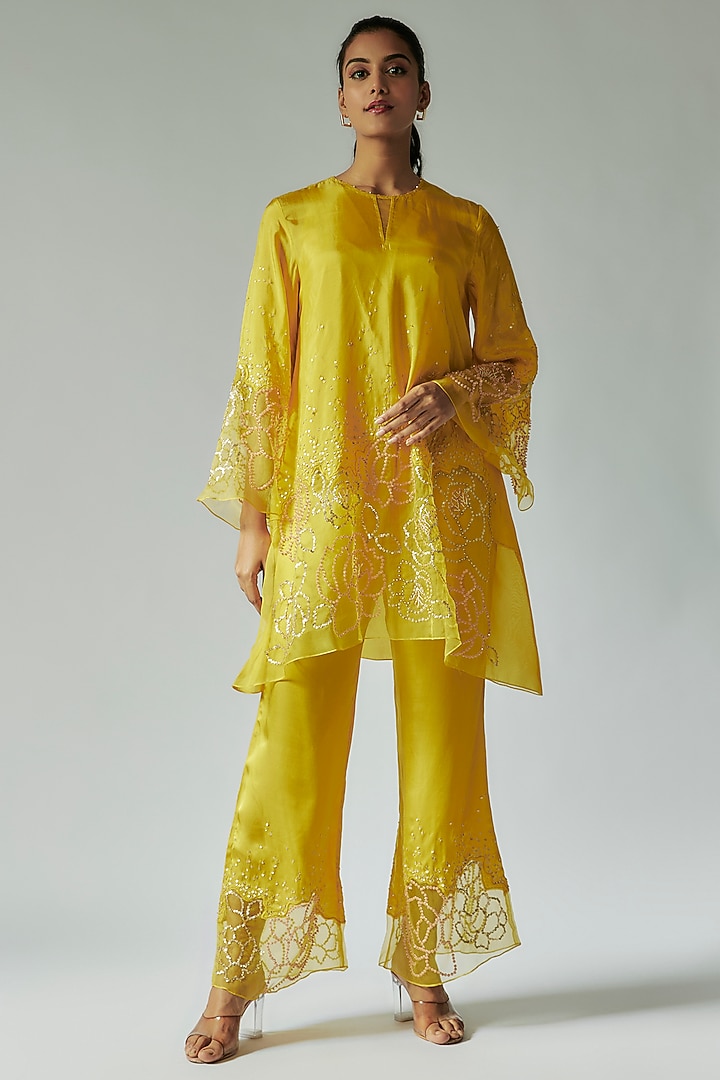 Yellow Viscose Silk Floral Embroidered Kurta Set by One not two at Pernia's Pop Up Shop
