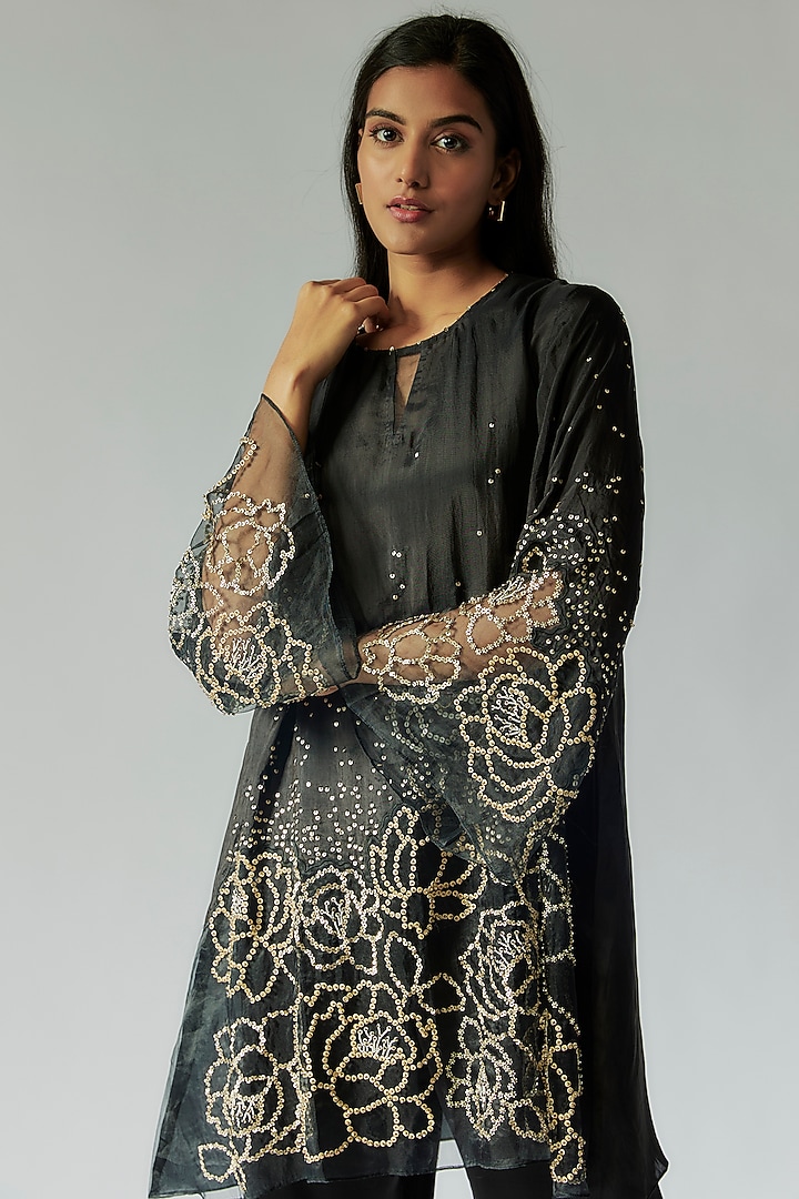 Black Viscose Silk Floral Embroidered Kurta Set by One not two at Pernia's Pop Up Shop