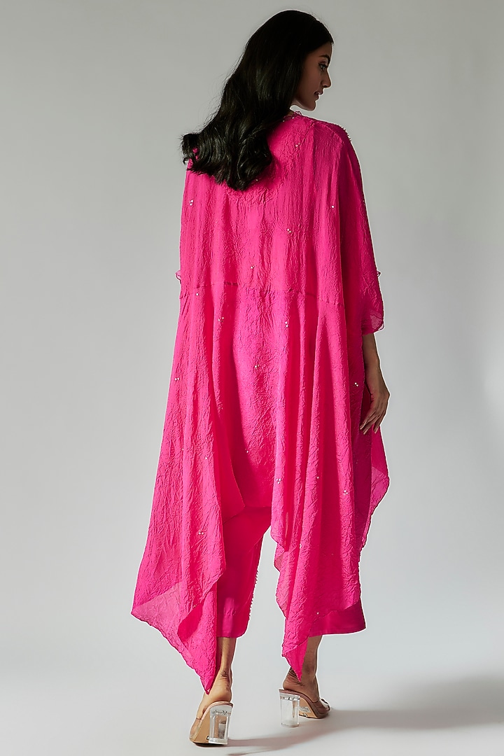 Pink Viscose Silk Floral Embroidered Kurta Set by One not two at Pernia's Pop Up Shop