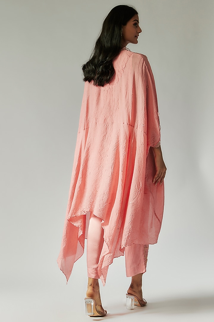Pink Viscose Silk Floral Embroidered Kurta Set by One not two at Pernia's Pop Up Shop