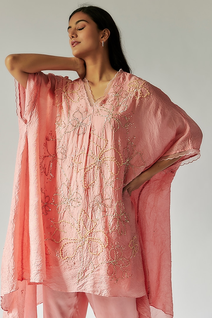 Pink Viscose Silk Floral Embroidered Kurta Set by One not two at Pernia's Pop Up Shop