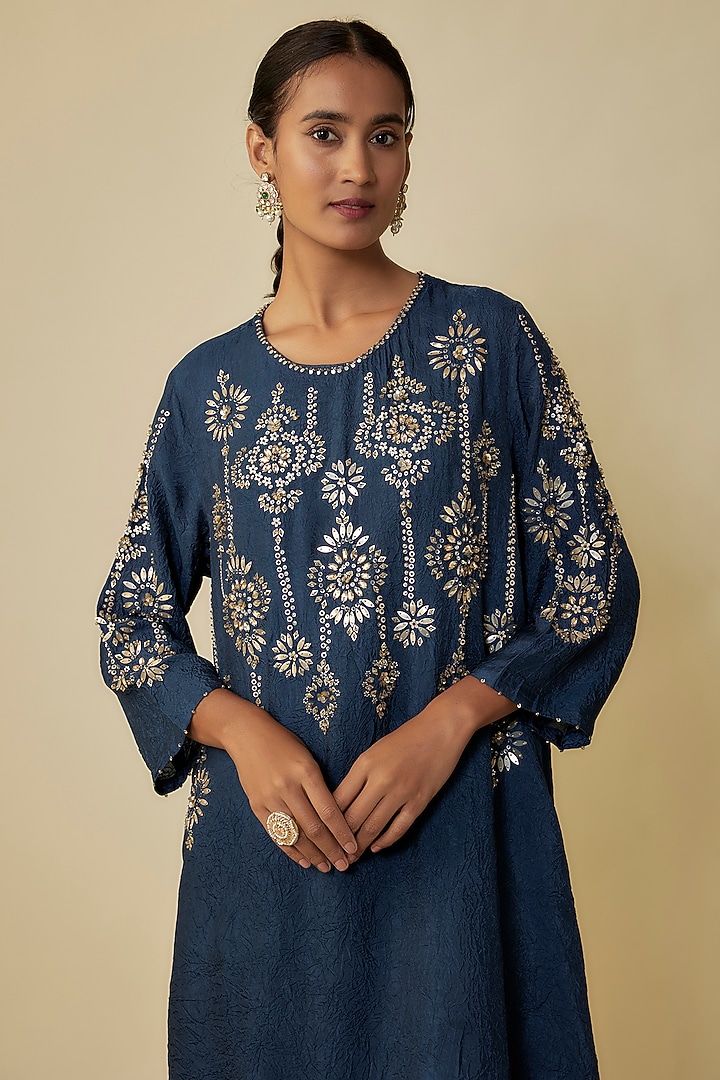 Navy Blue Crushed Silk Hand Embroidered Kurta Set by One not two at Pernia's Pop Up Shop
