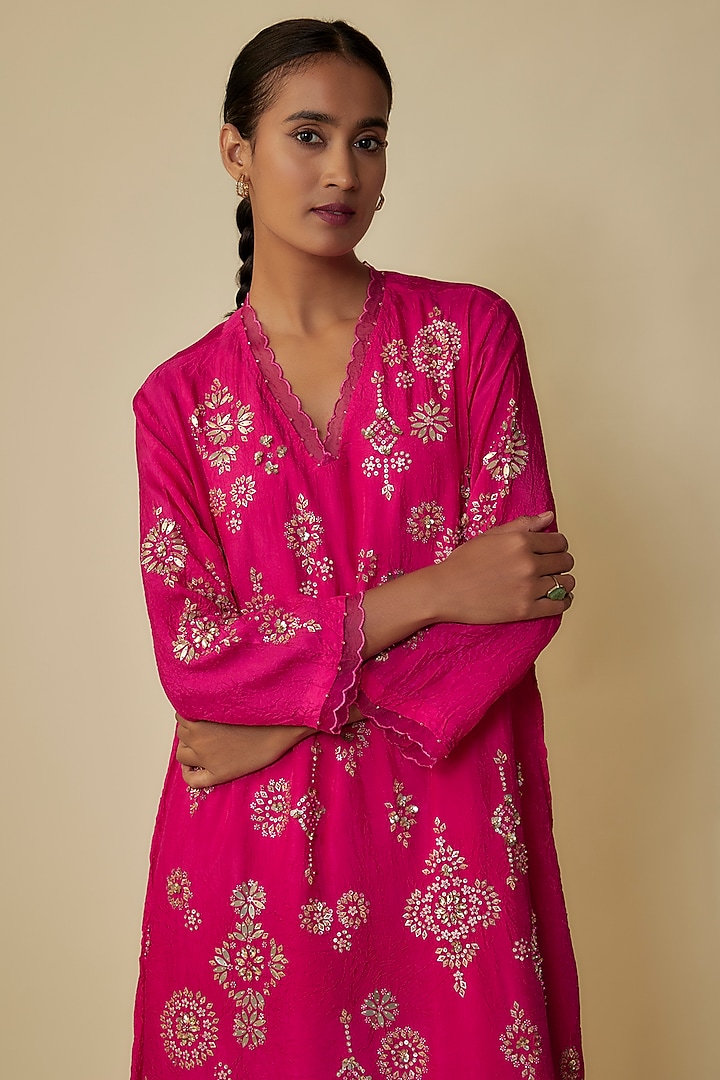 Hot Pink Crushed Silk Hand Embroidered Kurta Set by One not two at Pernia's Pop Up Shop