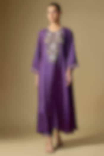 Violet Silk Sequins Floral Embroidered Kurta Set by One not two at Pernia's Pop Up Shop