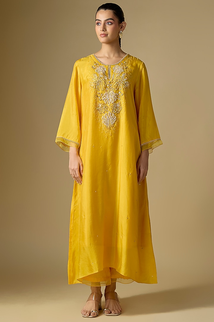 Amber Yellow Silk Sequins Floral Embroidered Kurta Set by One not two at Pernia's Pop Up Shop