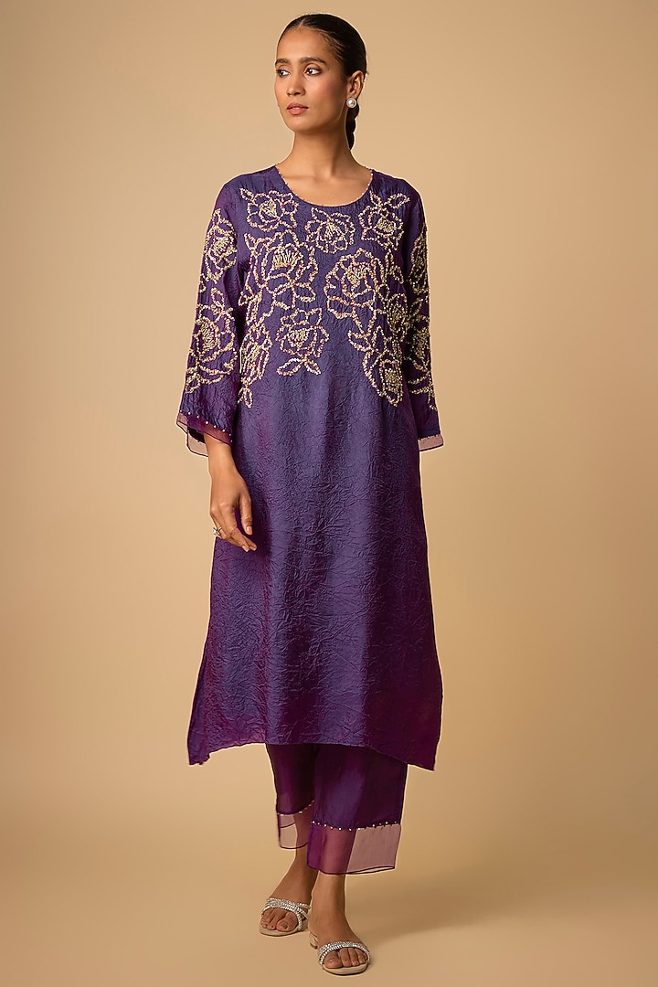 Violet Silk Beads Embroidered Kurta Set by One not two at Pernia's Pop Up Shop
