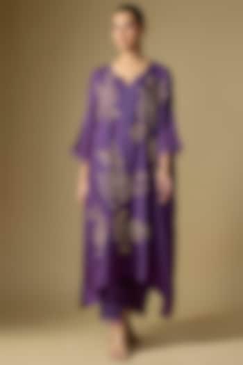 Violet Silk Sequins Floral Embroidered Kaftan Set by One not two at Pernia's Pop Up Shop