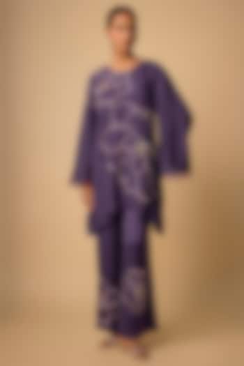 Violet Silk Beads Embroidered Kurta Set by One not two at Pernia's Pop Up Shop