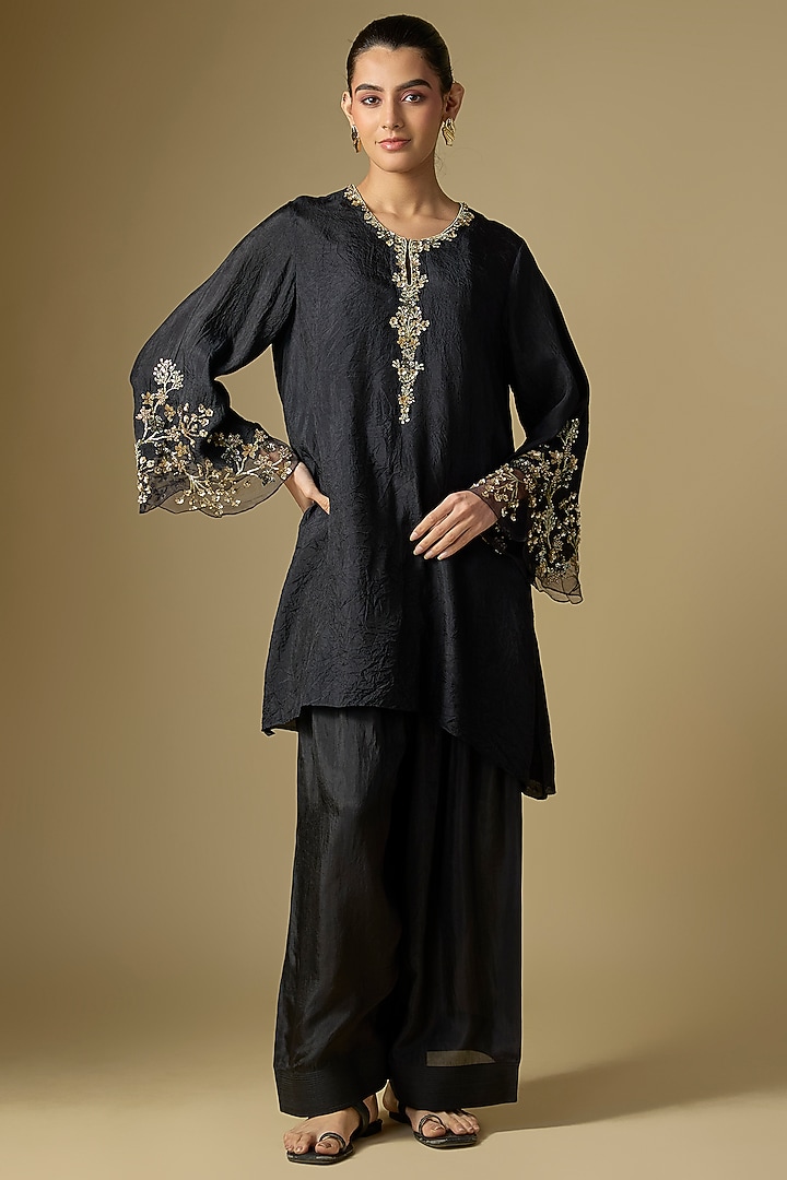 Black Silk Hand Embroidered Kurta Set by One not two at Pernia's Pop Up Shop