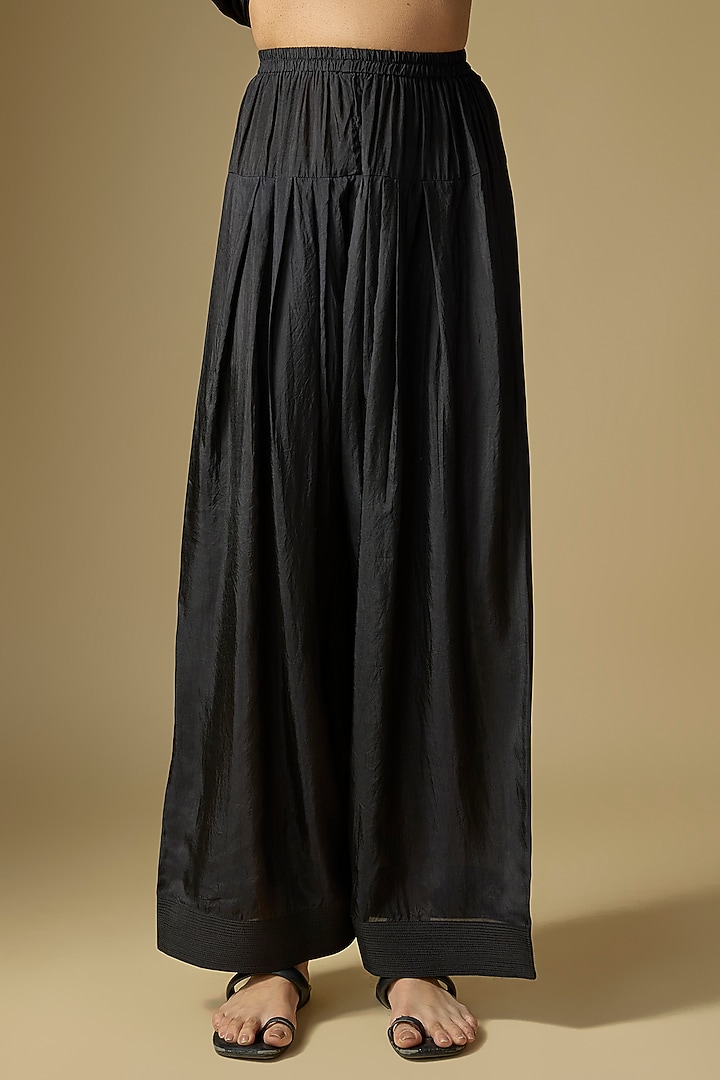Black Silk Hand Embroidered Kurta Set by One not two at Pernia's Pop Up Shop