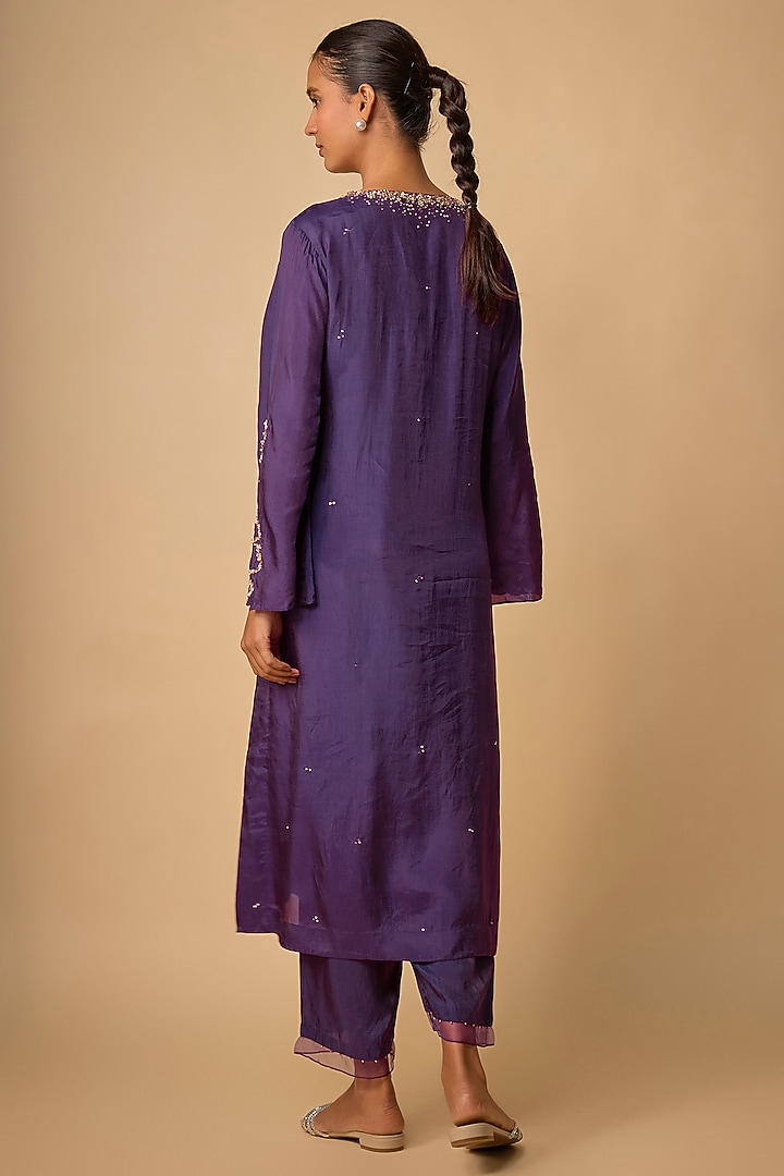 Violet Silk Beads Embroidered Kurta Set by One not two at Pernia's Pop Up Shop