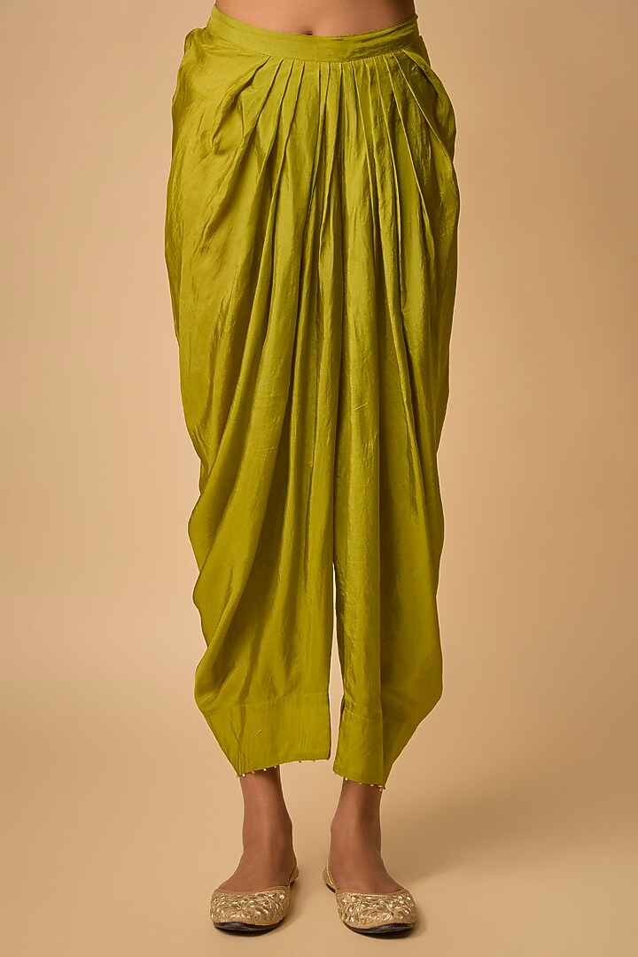 Heena Green Silk Beads Embroidered Kurta Set by One not two at Pernia's Pop Up Shop