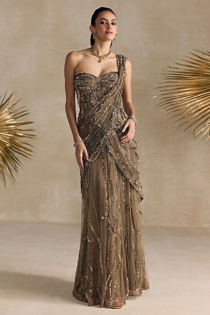Golden Net Sequins Hand Embroidered Pre-Draped Reception Saree Set by OPUS ATELIER at Pernia's Pop Up Shop
