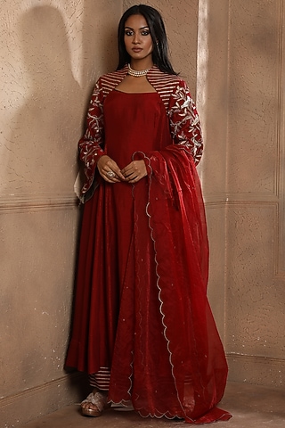 Red Raw Silk Embroidered Kurta Set by Omana by Ranjana Bothra