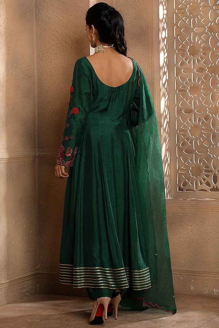 Emerald Green Raw Silk Embroidered Party Wear Anarkali Set by Omana by Ranjana Bothra at Pernia's Pop Up Shop
