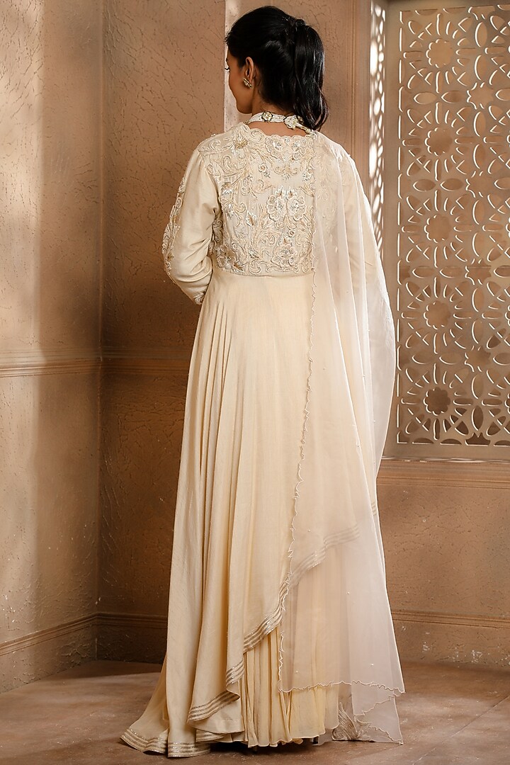 Ivory Raw Silk Embroidered Wedding Anarkali Set by Omana by Ranjana Bothra at Pernia's Pop Up Shop