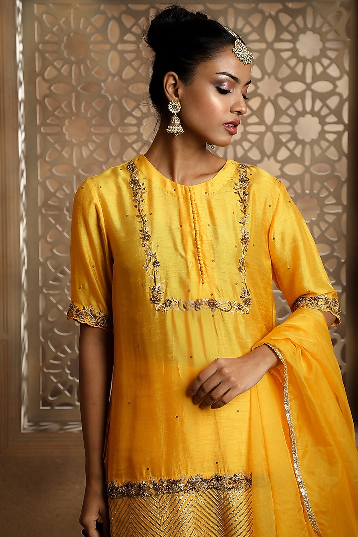 Yellow Cupro Raw Silk Gharara Set by Omana by Ranjana Bothra at Pernia's Pop Up Shop