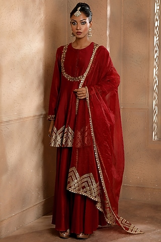 Red Chanderi Gharara Set by Omana by Ranjana Bothra