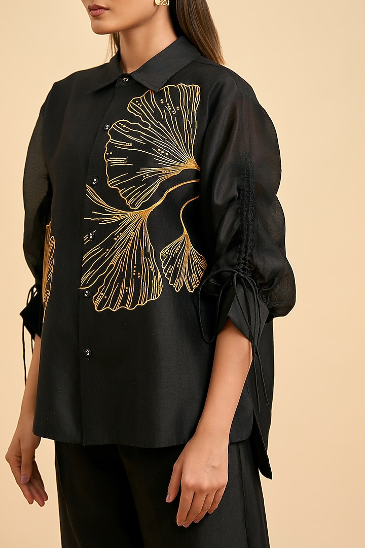 Black & Gold Chanderi Silk Thread Embroidered Co-Ord Set by ORIGANI at Pernia's Pop Up Shop