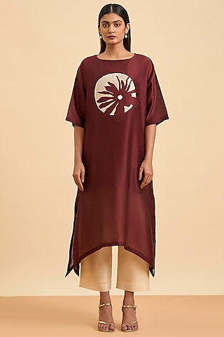 Maroon Chanderi Silk Applique Work Kurta Set by ORIGANI