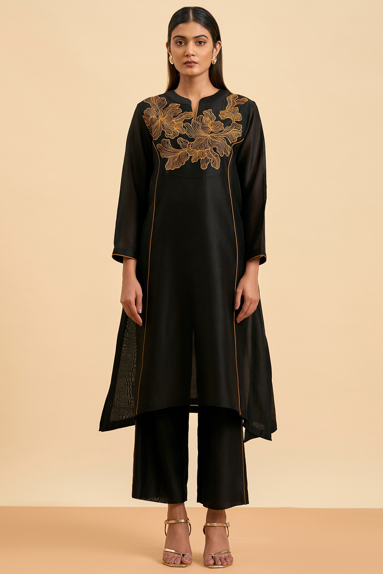 Black Chand Embroidered Kurta Set main image 0