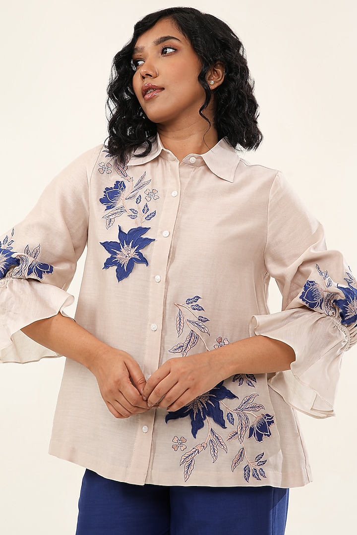 Off-White & Blue Chanderi Silk Thread Embroidered Co-Ord Set by ORIGANI at Pernia's Pop Up Shop