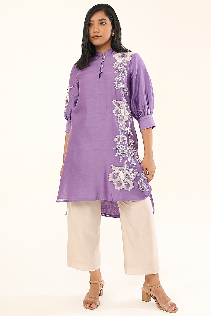 Lilac Chanderi Silk Thread Work High-Low Kurta Set by ORIGANI at Pernia's Pop Up Shop