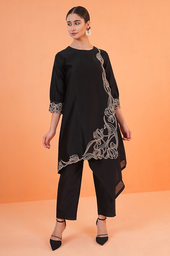 Black Chanderi Silk Embroidered Tunic Set by ORIGANI at Pernia's Pop Up Shop