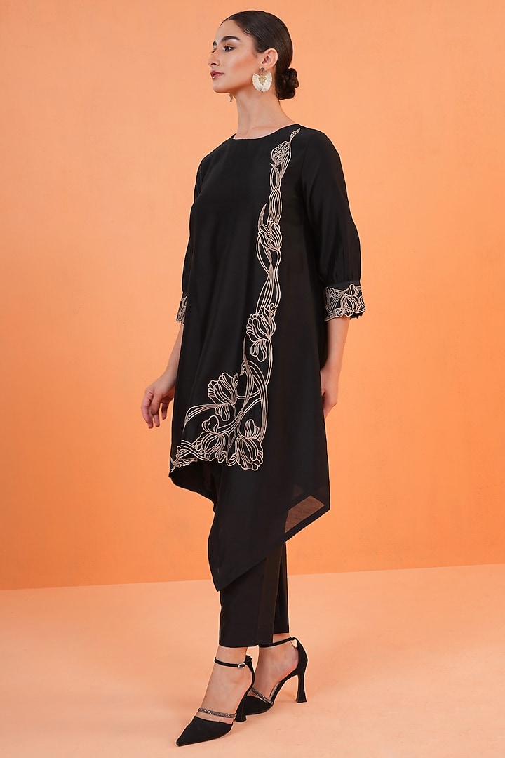 Black Chanderi Silk Embroidered Tunic Set by ORIGANI at Pernia's Pop Up Shop