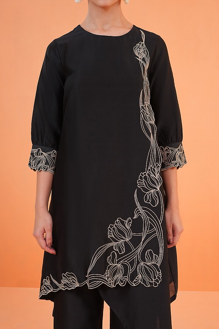 Black Chanderi Silk Embroidered Tunic Set by ORIGANI at Pernia's Pop Up Shop