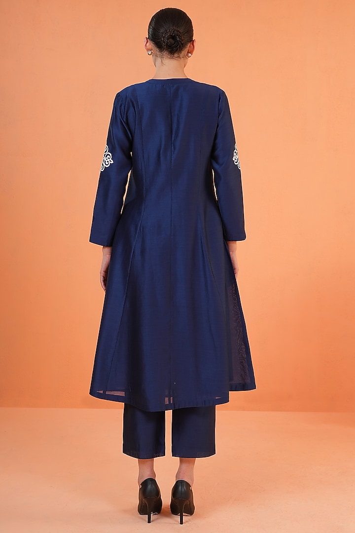 Blue Chanderi Silk Embroidered Kurta Set by ORIGANI at Pernia's Pop Up Shop
