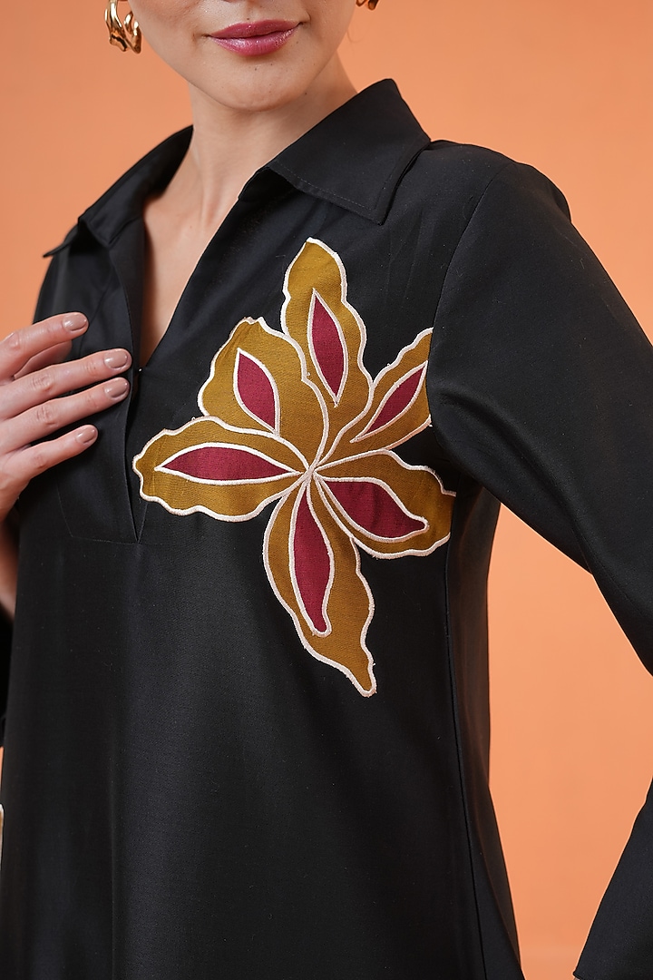 Black Chanderi Silk Embroidered Kurta Set by ORIGANI at Pernia's Pop Up Shop