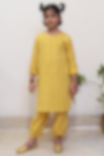 Yellow Cotton Printed Kurta Set For Girls by ORCR KIDS