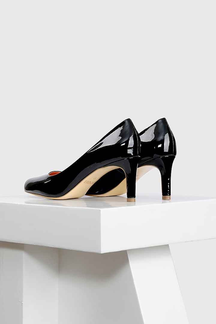 Black Genuine Leather Round-Toe Pump Heels by Oroh at Pernia's Pop Up Shop