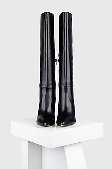 product-color-Black