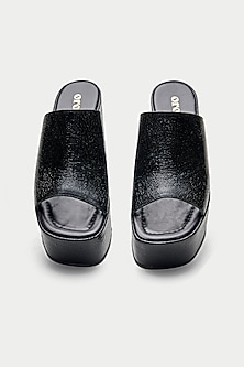 product-color-Black