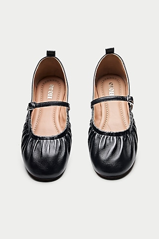 Black Genuine Leather Ballerina Flats by Oroh
