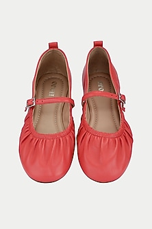 product-color-Red