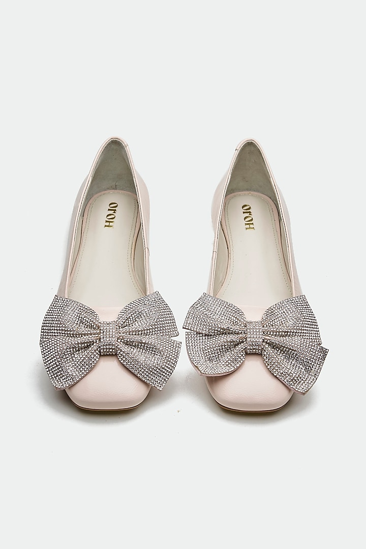 Nude Genuine Leather Bow Juttis by Oroh at Pernia's Pop Up Shop