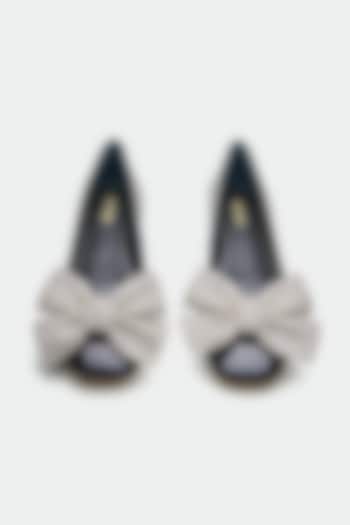 Black Genuine Leather Bow Juttis by Oroh at Pernia's Pop Up Shop