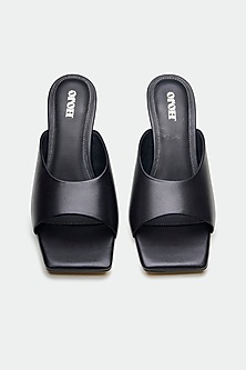 product-color-Black