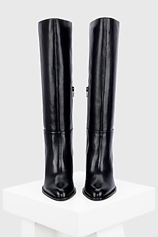 product-color-Black
