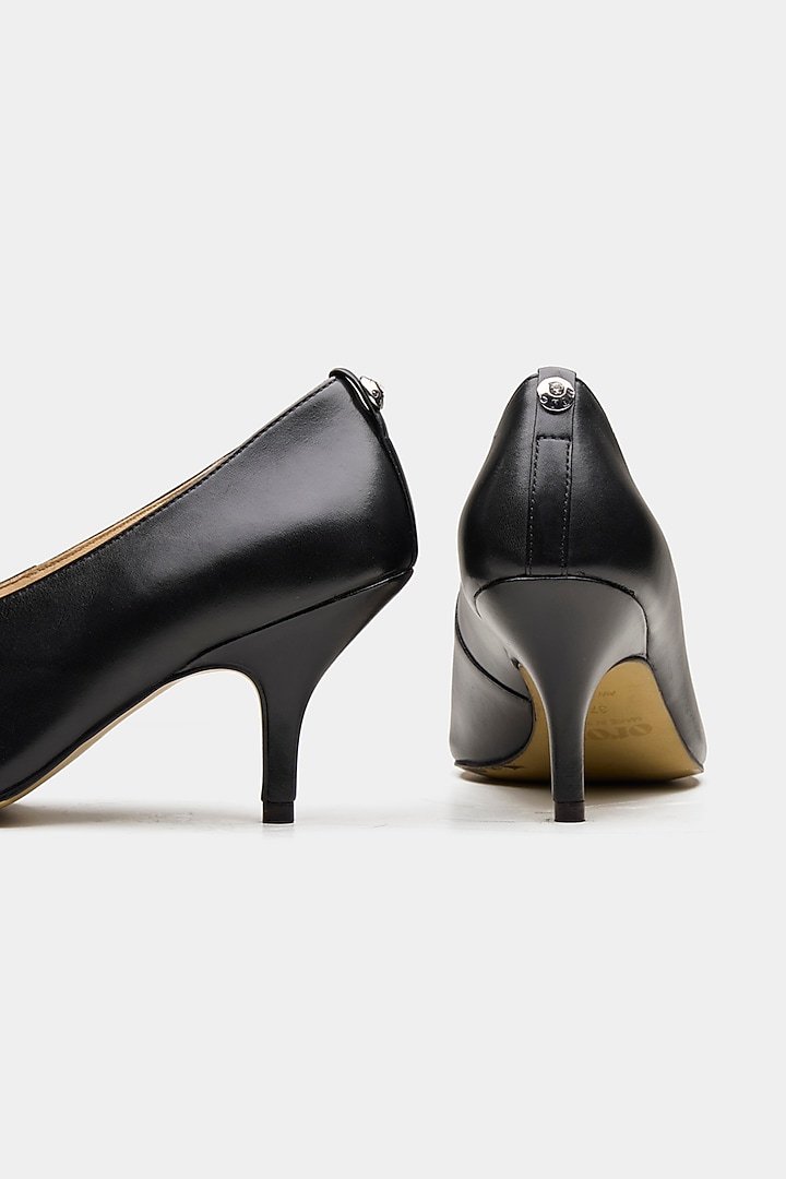 Black Genuine Leather Pointed-Toe Pump Heels by Oroh at Pernia's Pop Up Shop