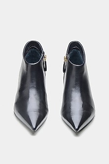 product-color-Black