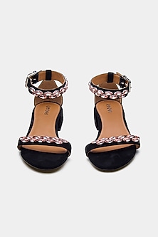 product-color-Black