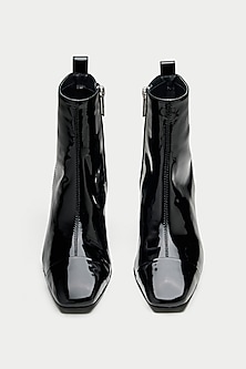 product-color-Black