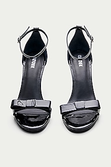 product-color-Black