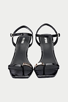 product-color-Black