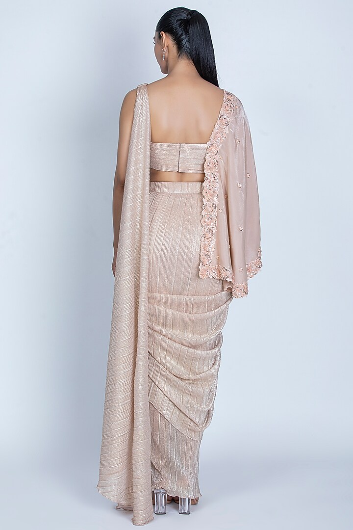 Light Peach Pleated Foil Knitted Pre-Stitched Draped Wedding Saree Set by ORU PRET at Pernia's Pop Up Shop